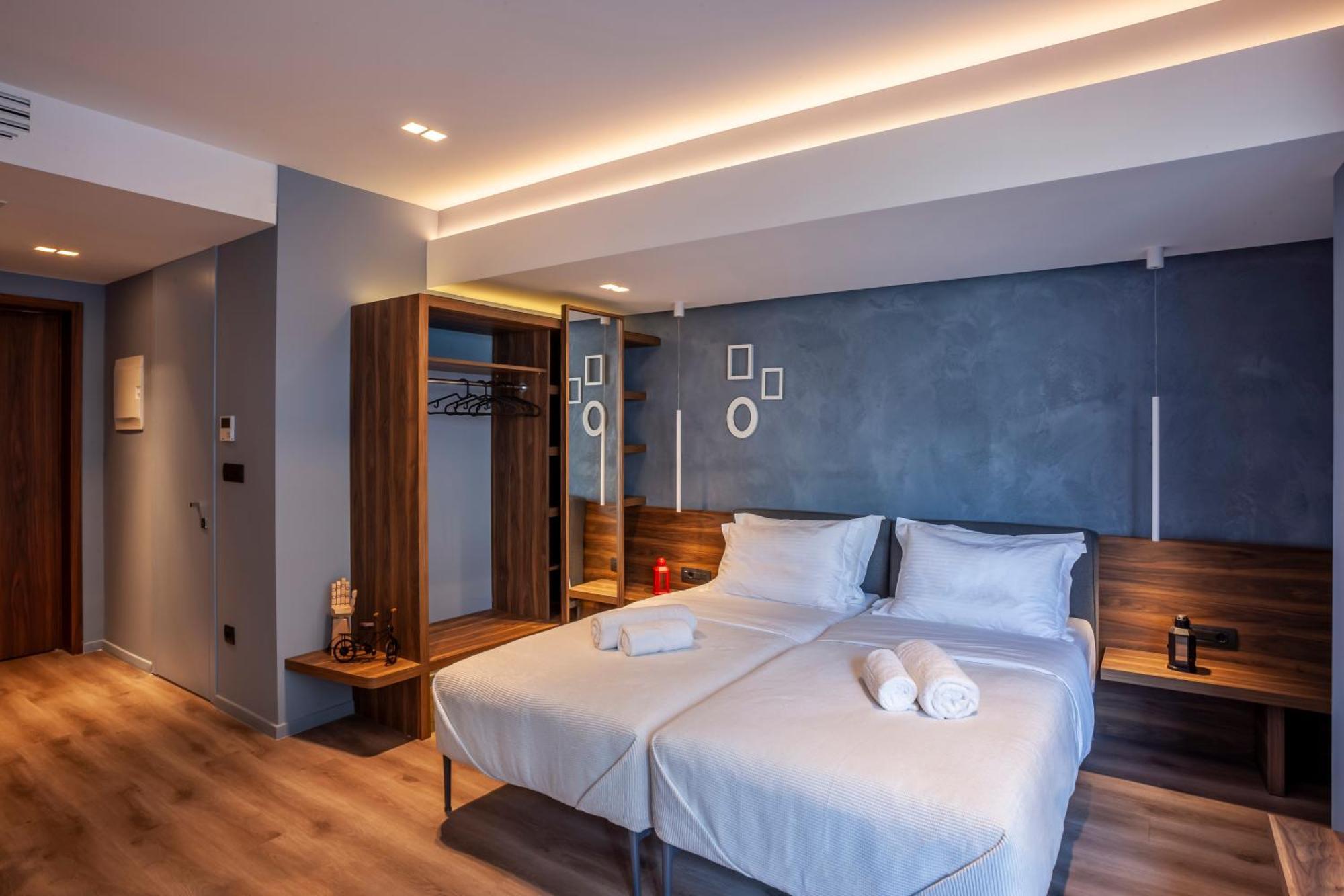 Katouni25 Luxury Suites Tesalonika Bagian luar foto